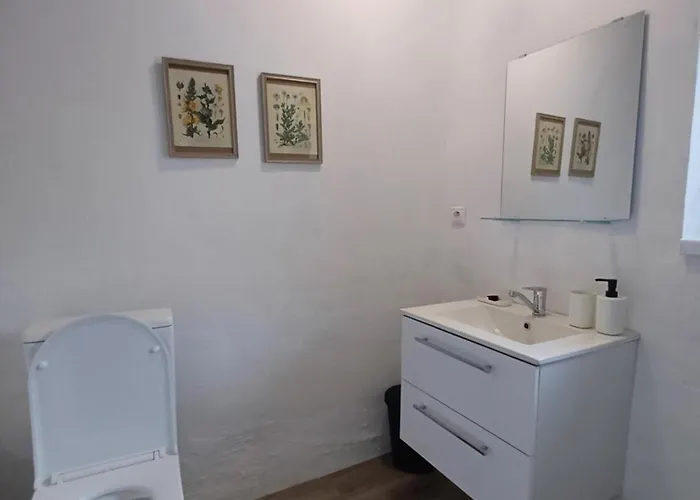 Amelia * Komáromcsehi